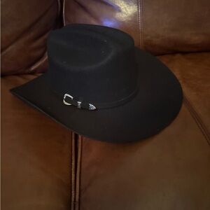 Classic Black Men's Hat